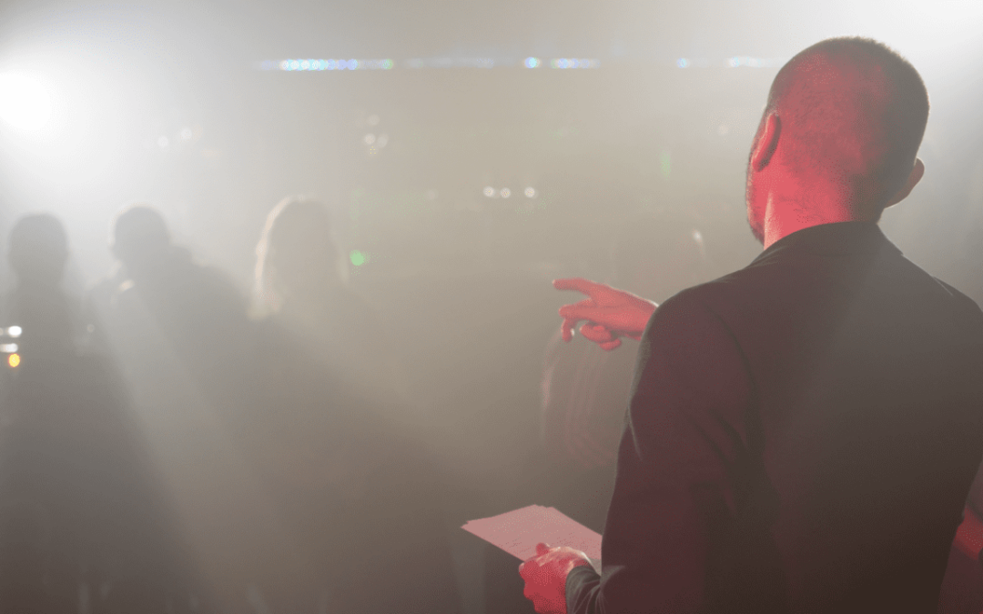 Secrets de l’animation de soirée Quiz : l’interview de l’animateur du Late Buzzer Show